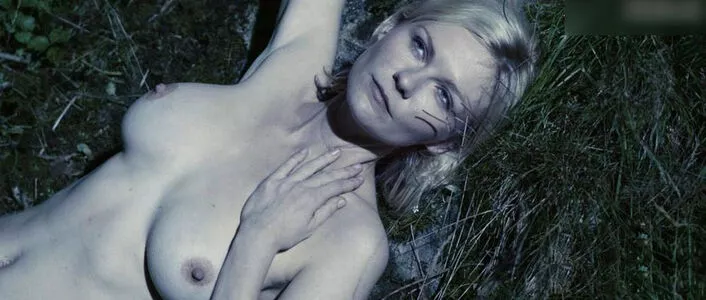 Kirsten Dunst / kirstendunst nude photo #0337
