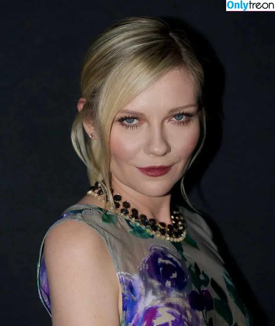 Kirsten Dunst голая photo #0192 (kirstendunst)