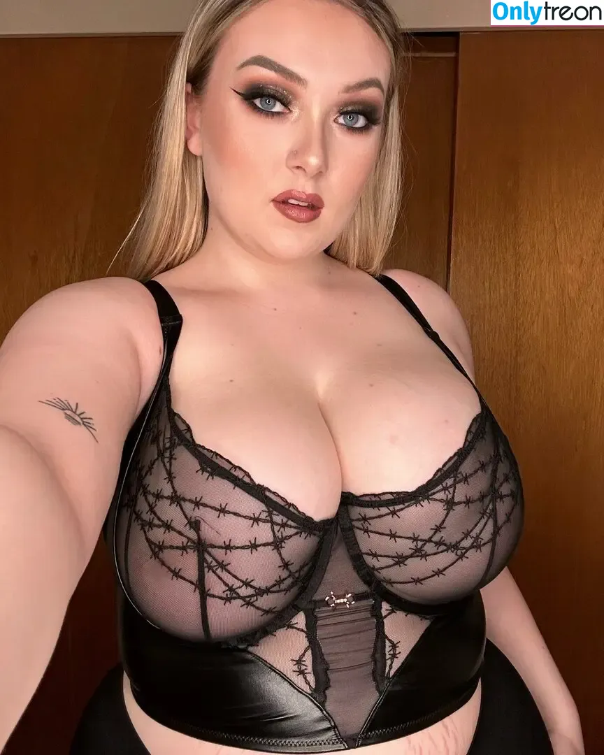 Kirsten Minnery-laing голая photo #0001 (kirstenminnerylaing / kirstenml / kirstenmlx)
