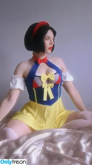 Kirsten Ria / Kirstenriaa / WhatCulture nude photo #0637