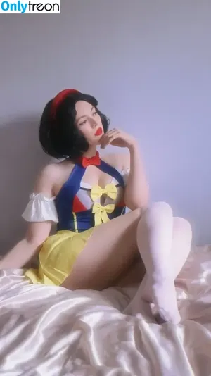 Kirsten Ria / Kirstenriaa / WhatCulture nude photo #0642