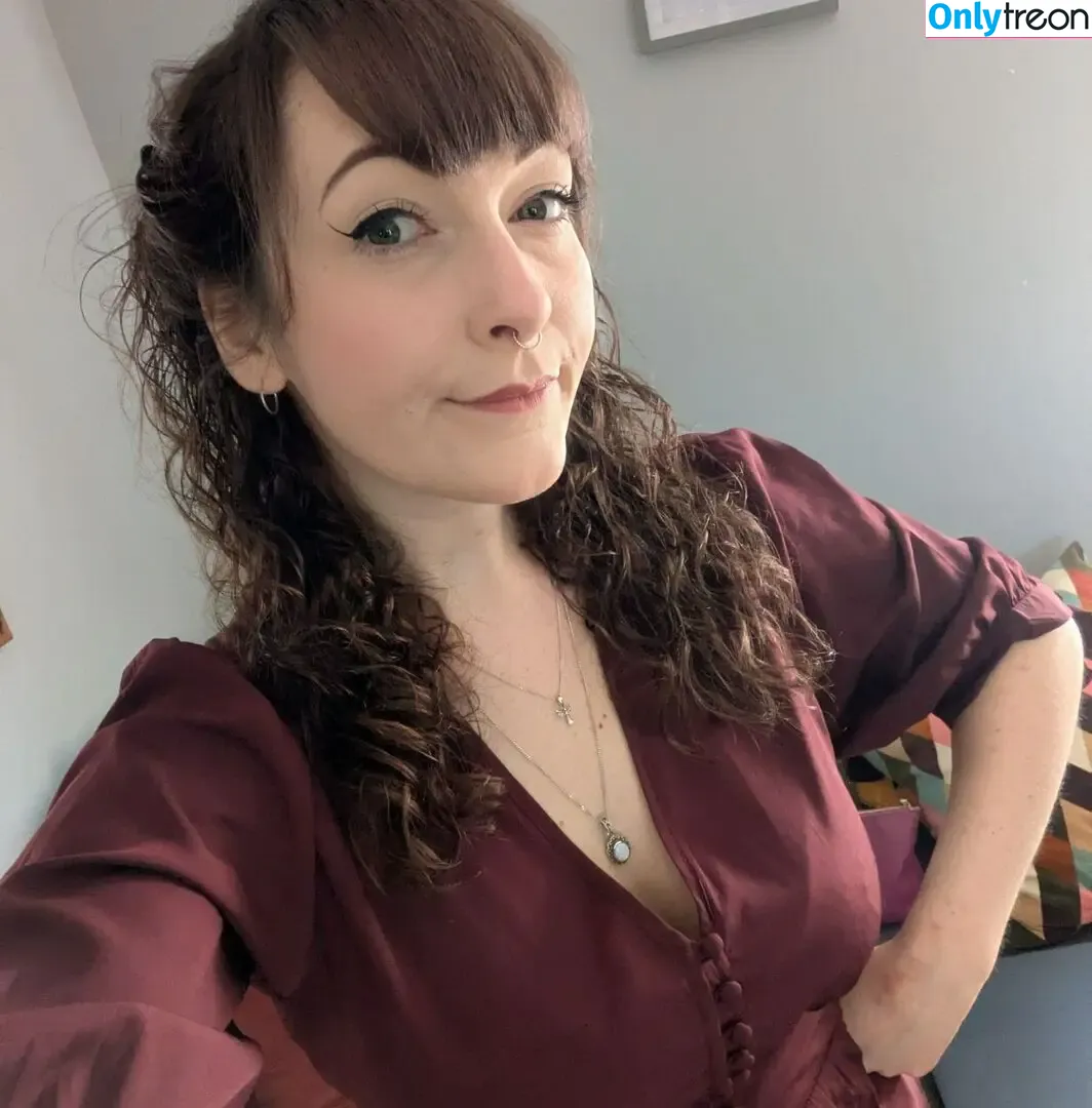 Kirsty голая photo #0183 (Korsty_ / aloegoddess / blondekristy / kirstyaustin7 / kirstylouisewells)