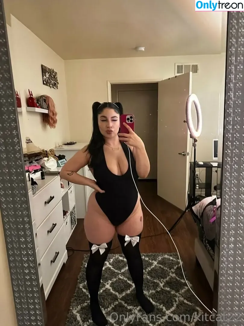 kitcat22 nude photo #0009 (heyycatt___)
