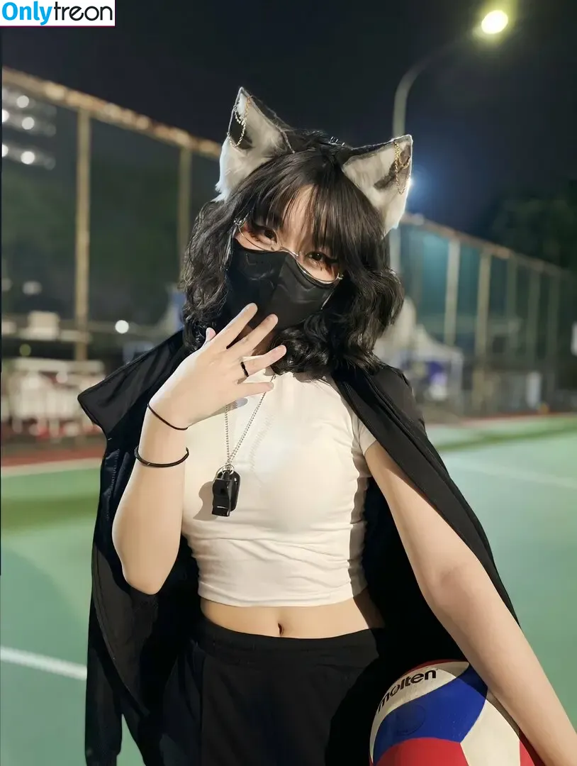 Kitsune nude photo #0191 (Kitsunekk / kitsunee.___ / lustful_modest)
