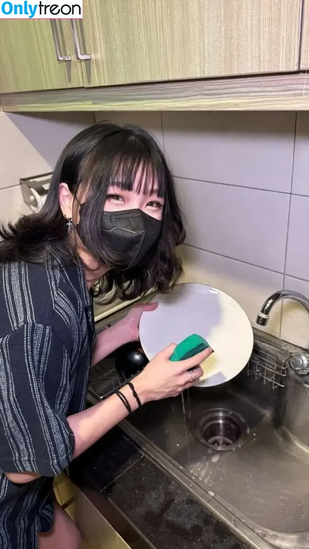 Kitsune nude photo #0267 (Kitsunekk / kitsunee.___ / lustful_modest)