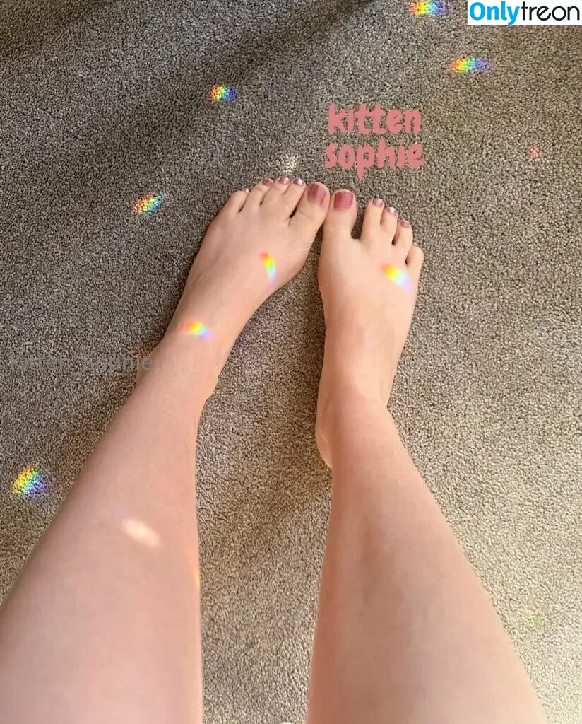 kitten_sophie nude photo #0114 (kitten_sophie16)