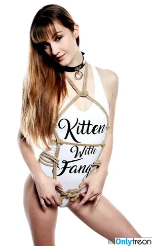 Kittenwithfangs фото голая #0020