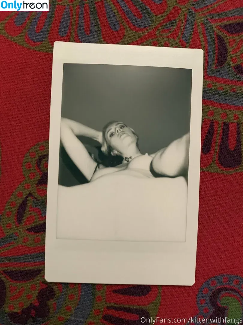 kittenwithfangsfree nude photo #0011 (kittenwithfangs)