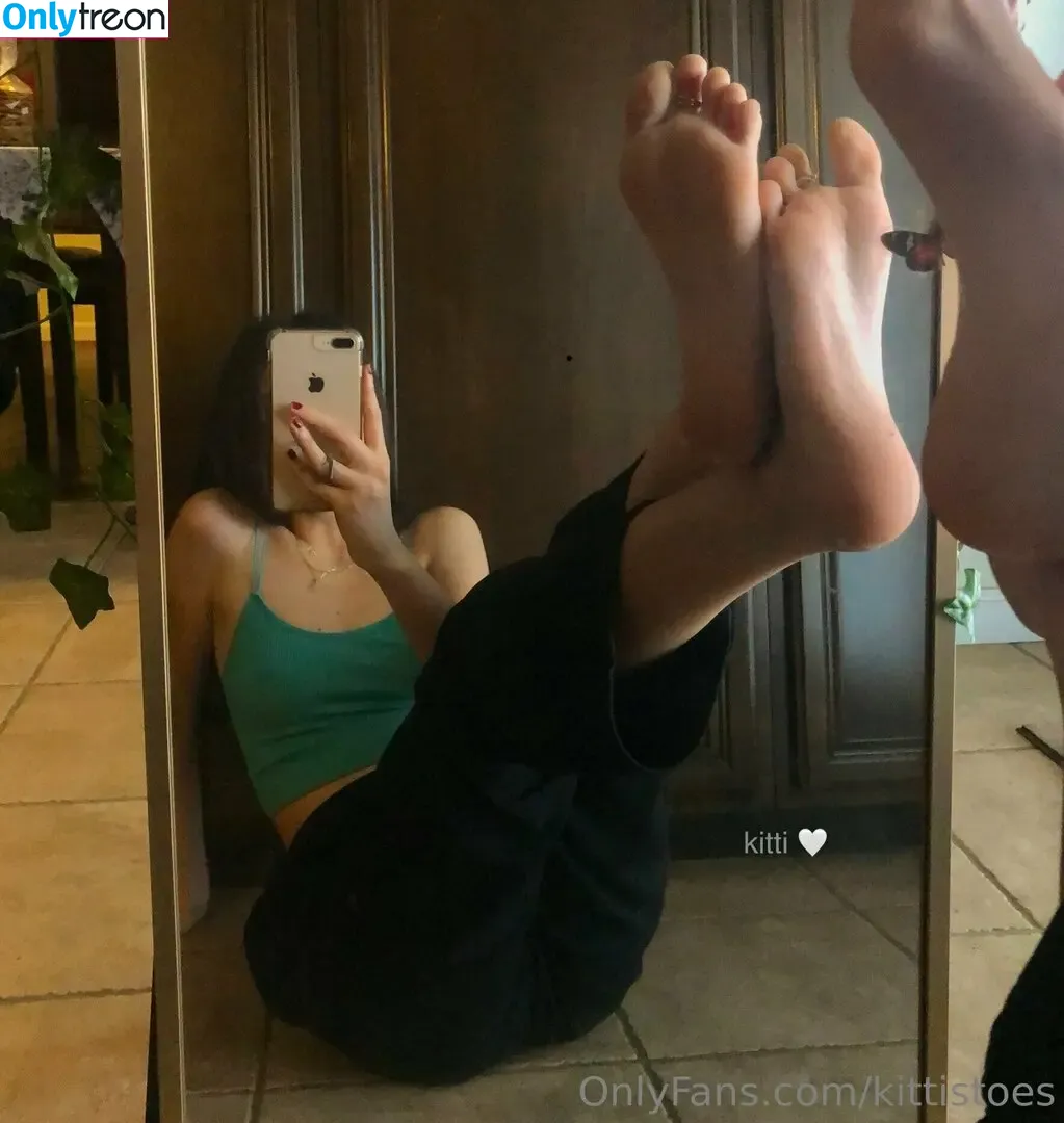 kittistoes nude photo #0005 (kittistoes)