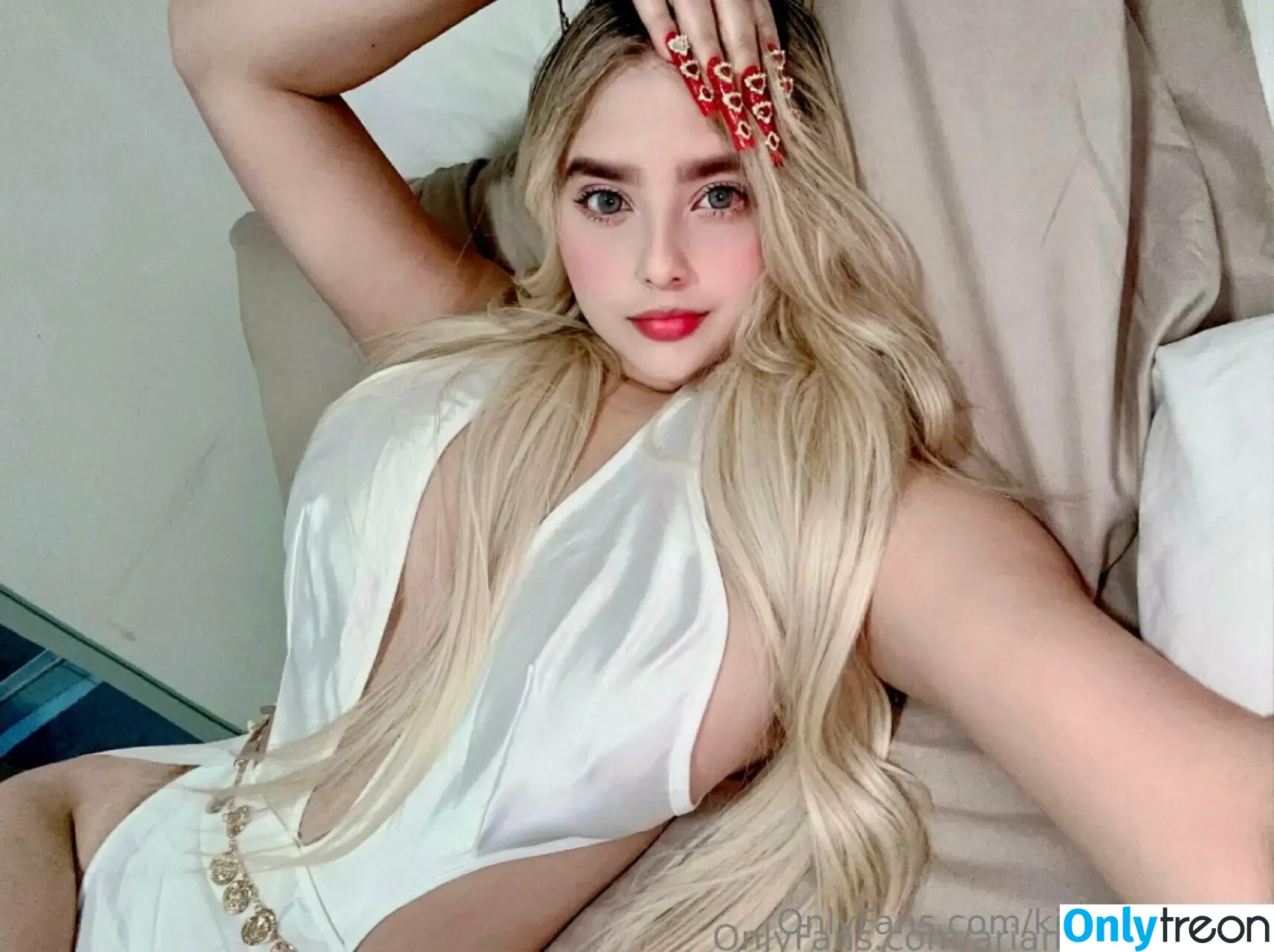 kitttybadofff голая photo #0026 (kitttykahlo)