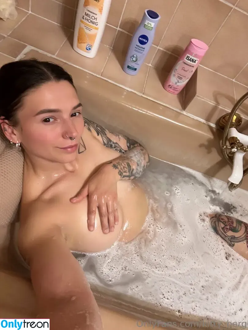 Kitty Berg голая photo #1648 (kitty_berg / kittyberg)