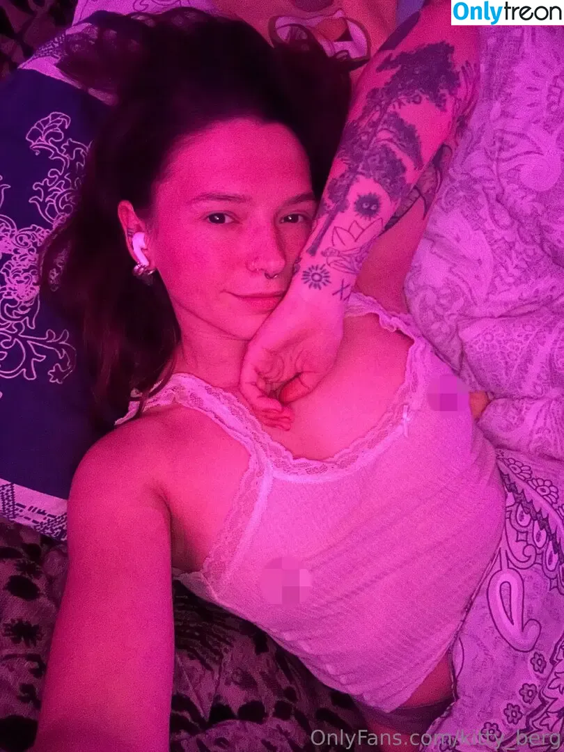 Kitty Berg голая photo #1853 (kitty_berg / kittyberg)