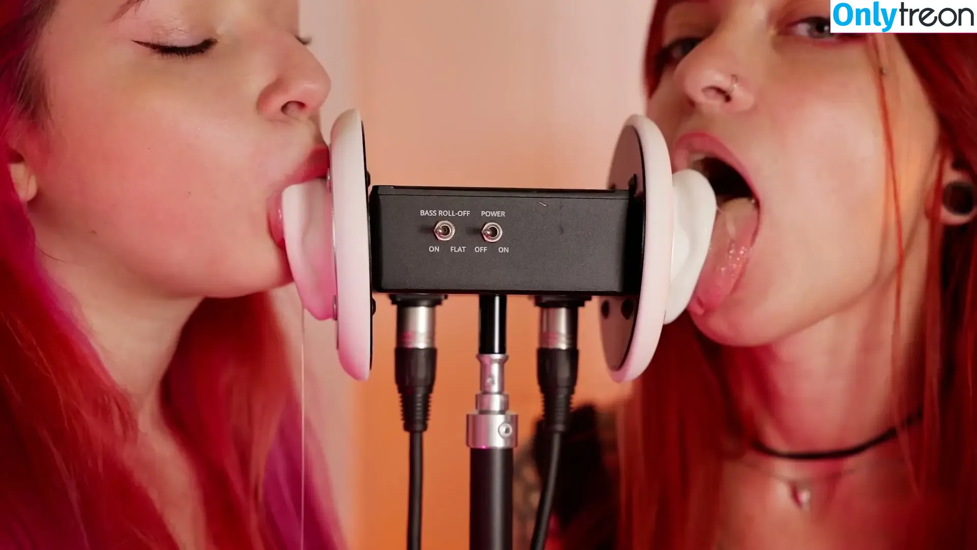 Kitty Cat Helza голая photo #0244 (The SoundsGirls / helzaglass / hlzkittycat)