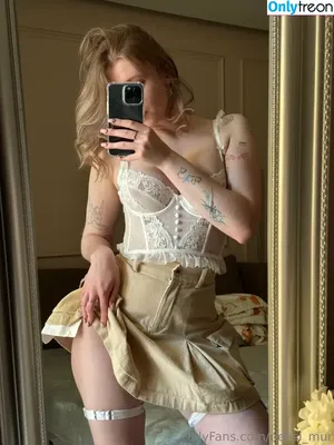  nude photo #0001