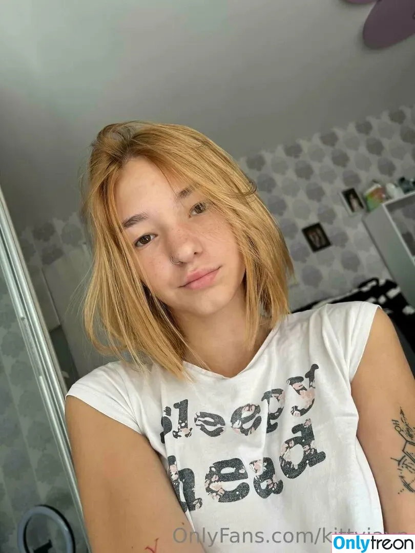 kittyjaynn nude photo #0001 (kitty.florentine)