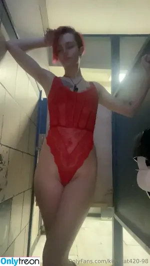 kittykat420-98 / kitty.kat.98 nude photo #0019
