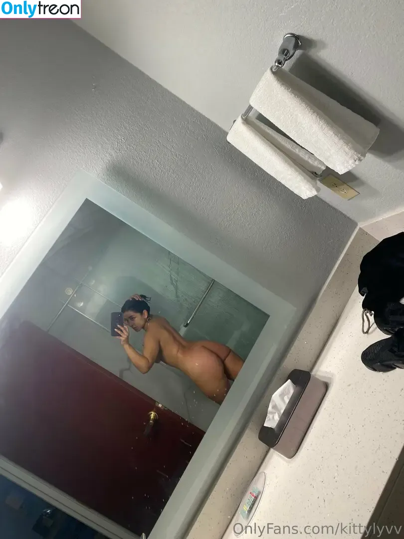 kittylyvv nude photo #0035 (kittylivmusic)
