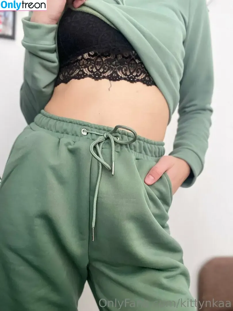 kittynkaa nude photo #0021 (kittynqa)