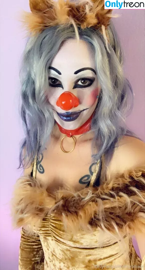 kitziklown nude photo #0028 (kitziklown)