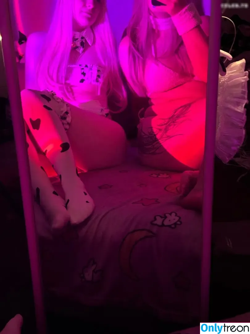 Kiwiimoon nude photo #0059 (Kiwiimooncosplay)