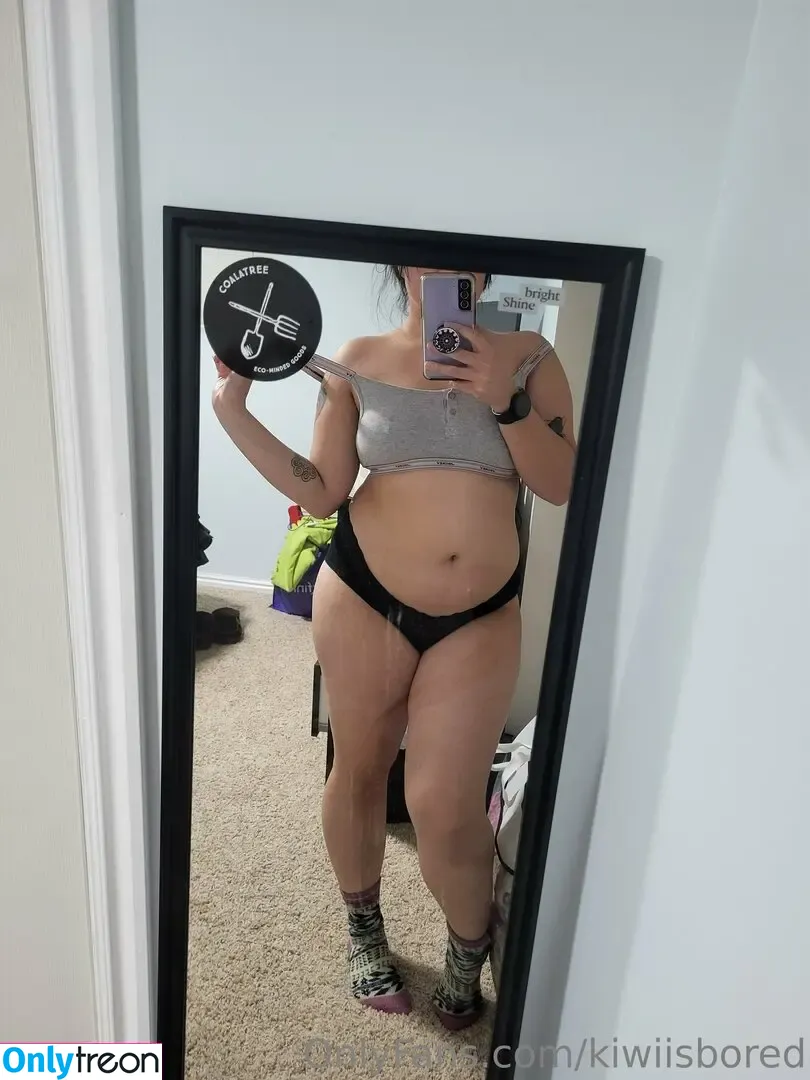 kiwiisbored nude photo #0036 (slashedbyice)