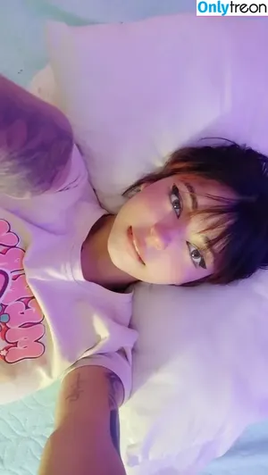 Kiyusweetcrazy / krazzykayyy nude photo #0003