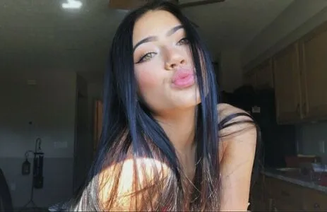 Kkamiccakes / Kamrynrose21 / kamicakess nude photo #0001
