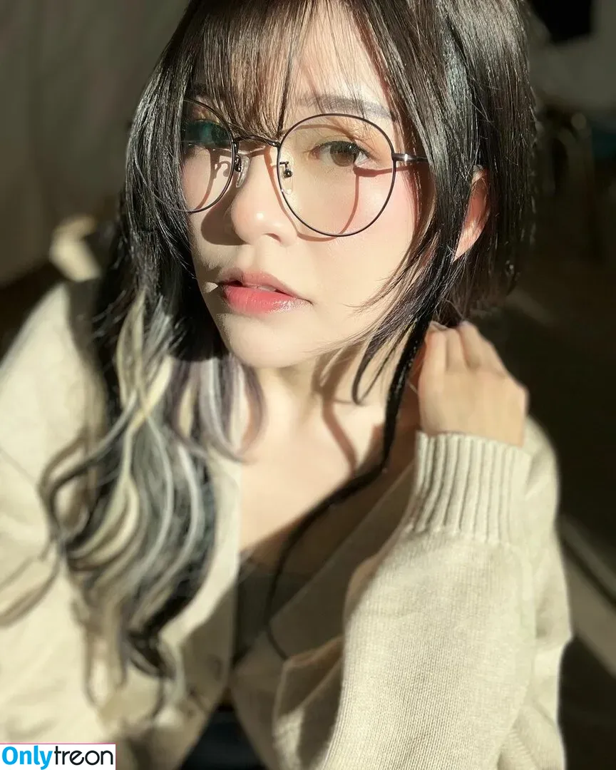 Kkatamina nude photo #0053 (Miyoung)