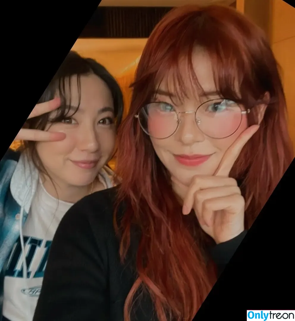 Kkatamina nude photo #0321 (Miyoung)