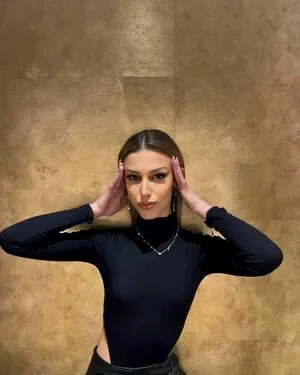 Klea Brahimi / klea_bra фото голая #0034