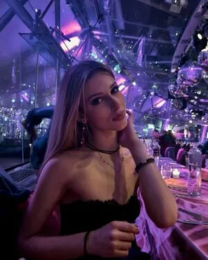 Klea Brahimi / klea_bra фото голая #0038