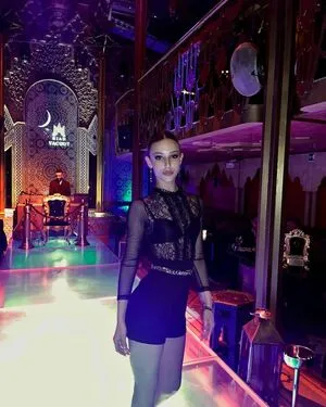 Klea Brahimi / klea_bra фото голая #0043
