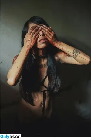 Kleng Lureme / leklenggg nude photo #0001