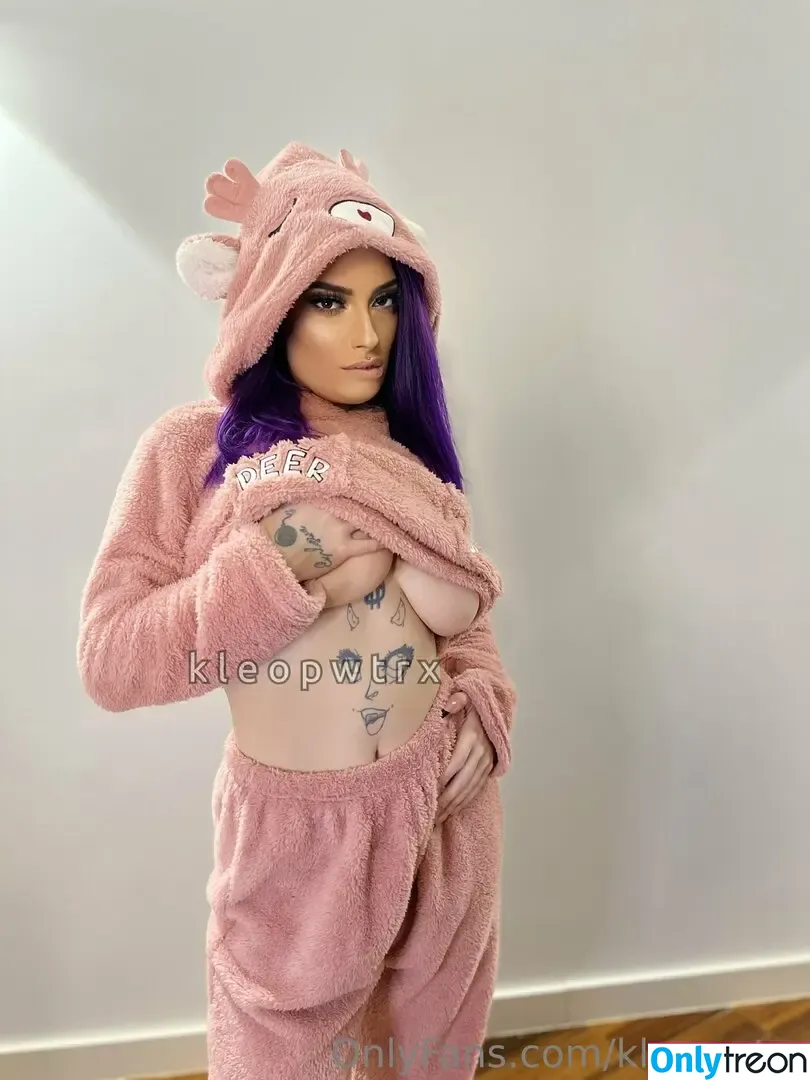 kleopwtrx голая photo #1102 (imkkleeo)