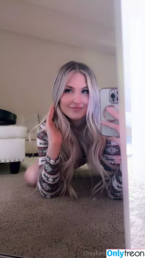 kloebby nude photo #0103 (Kloe Autumn Rose / Kloebby95 / kloebbyyofficial)