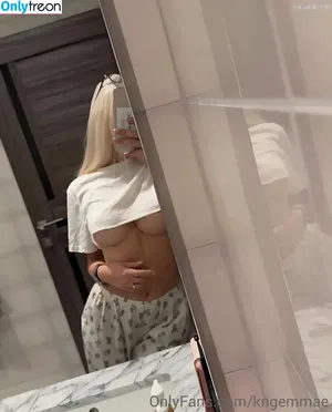  nude photo #0002