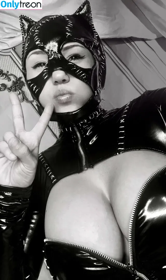 Kobaebeefboo nude photo #2236 (Kobaebeefboo)