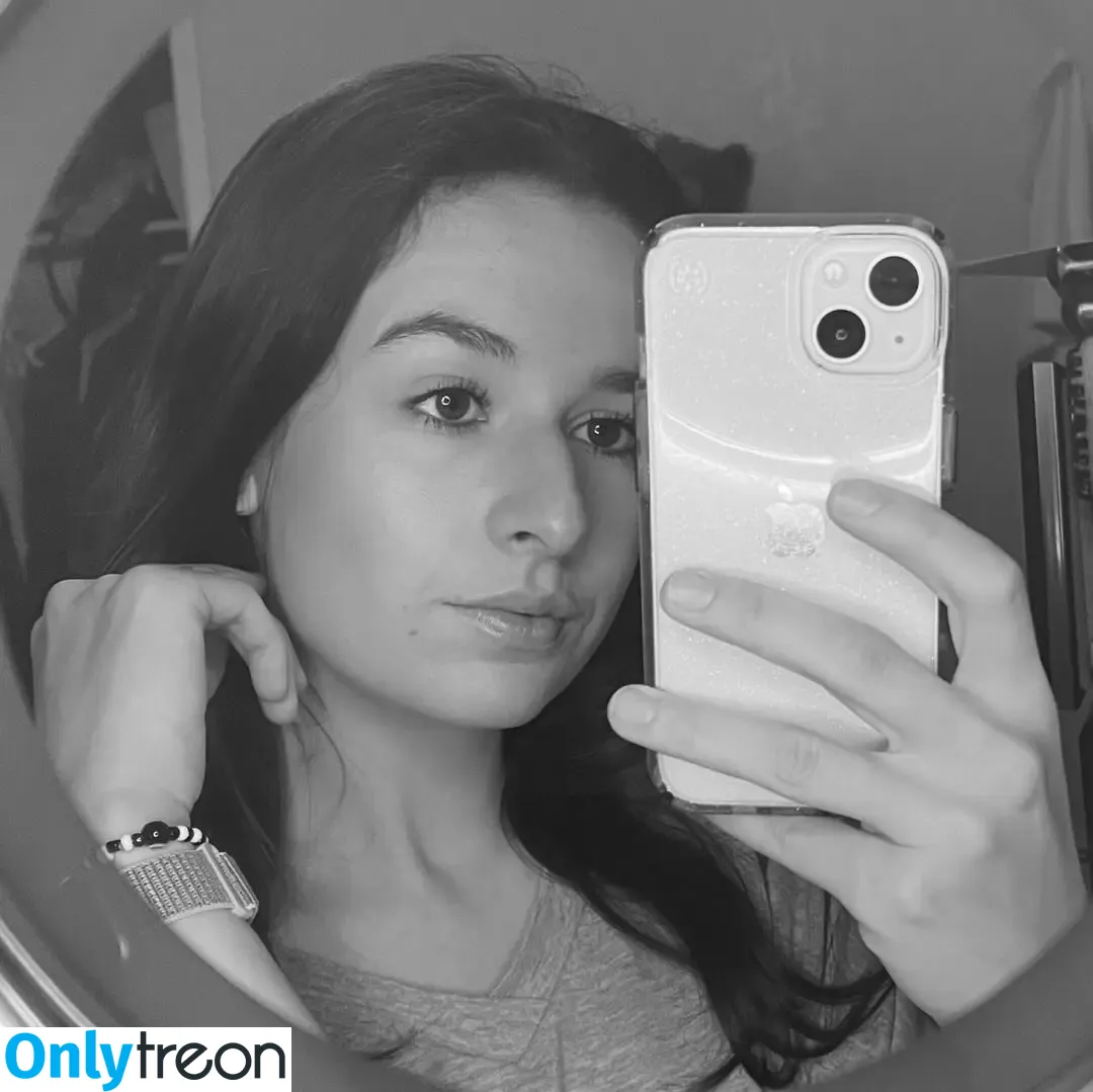 Koda Leigh nude photo #0001 (mamabear.rayne)