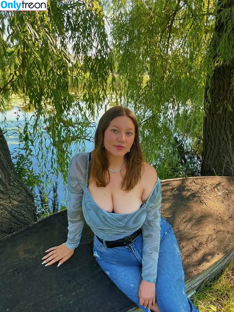 Koliska Vitru nude photo #0007 (koliskavitru / kristi_ti_ti)