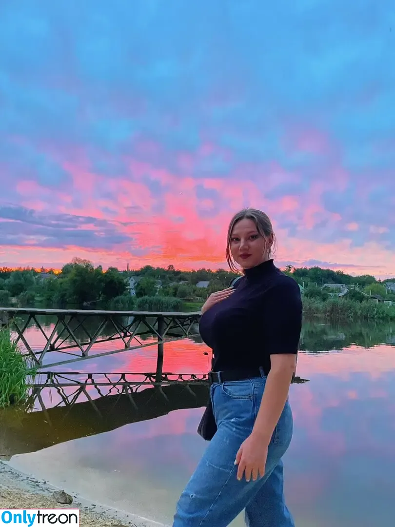Koliska Vitru голая photo #0008 (koliskavitru / kristi_ti_ti)