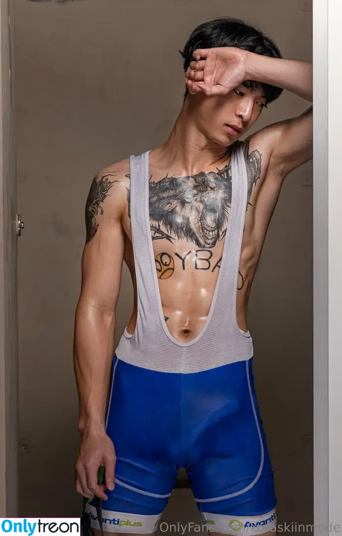 koraskiinmode nude photo #0124 (koraskiinmode)