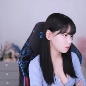 Korean Afreeca Streamer / feet10 / ki_yunjin nude photo #0001