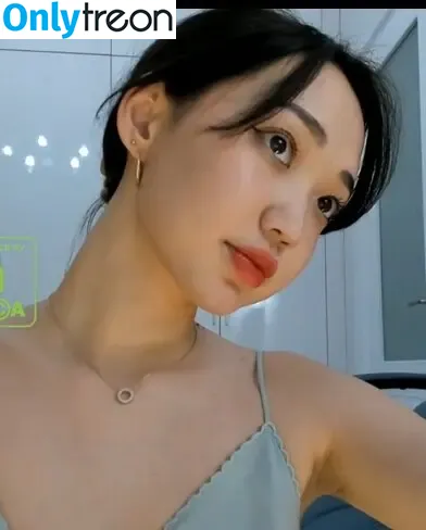 Korean BJ nude photo #0028 (Broadcast Jockeys / KBJ)