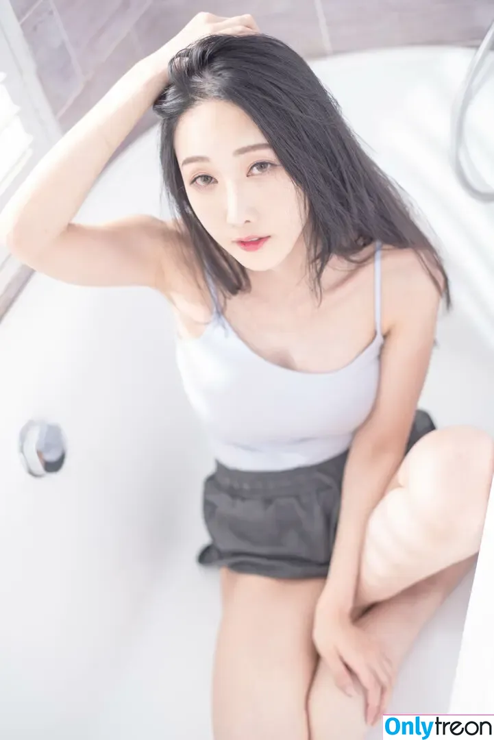 Kosos2684 nude photo #0404 (蕎蕎_ 小妃姬)