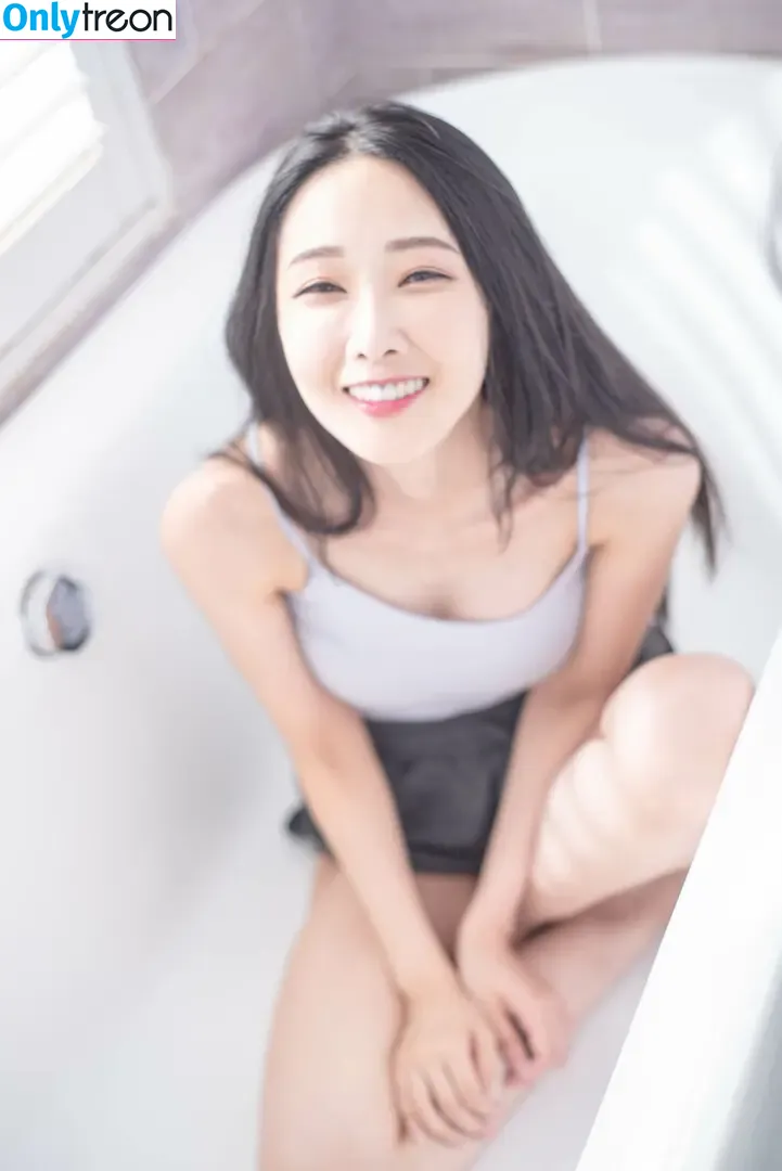 Kosos2684 nude photo #0405 (蕎蕎_ 小妃姬)