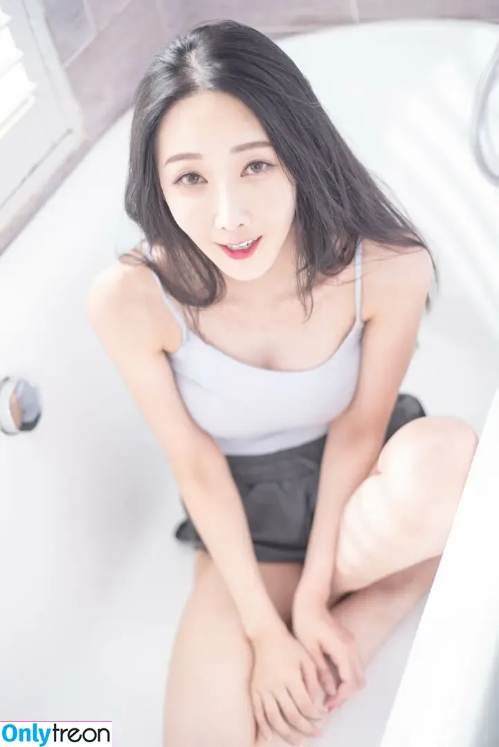 Kosos2684 nude photo #0406 (蕎蕎_ 小妃姬)