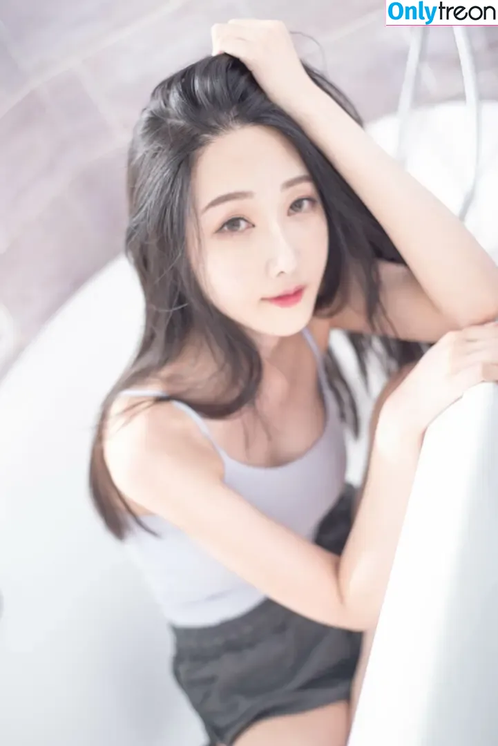 Kosos2684 nude photo #0407 (蕎蕎_ 小妃姬)