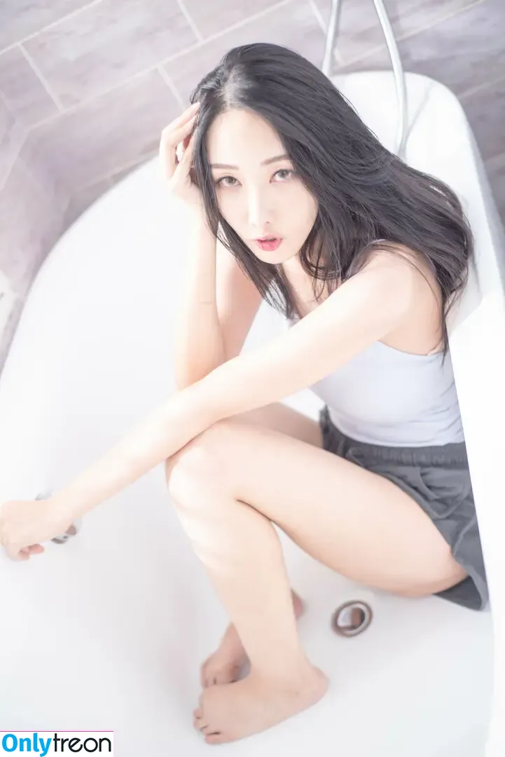 Kosos2684 nude photo #0415 (蕎蕎_ 小妃姬)