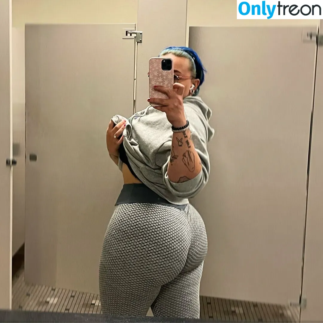 kotathegymrat nude photo #0002 (kotathegymrat)