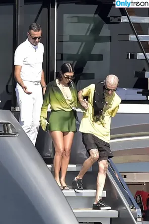 Kourtney Kardashian / kourtney_kardashian / kourtneykardash nude photo #1187